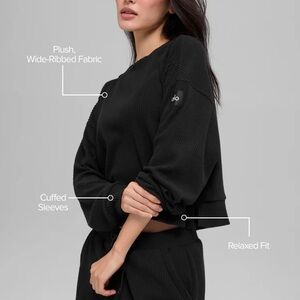 ALO new with tags  Muse Crew Neck Pullover black XS